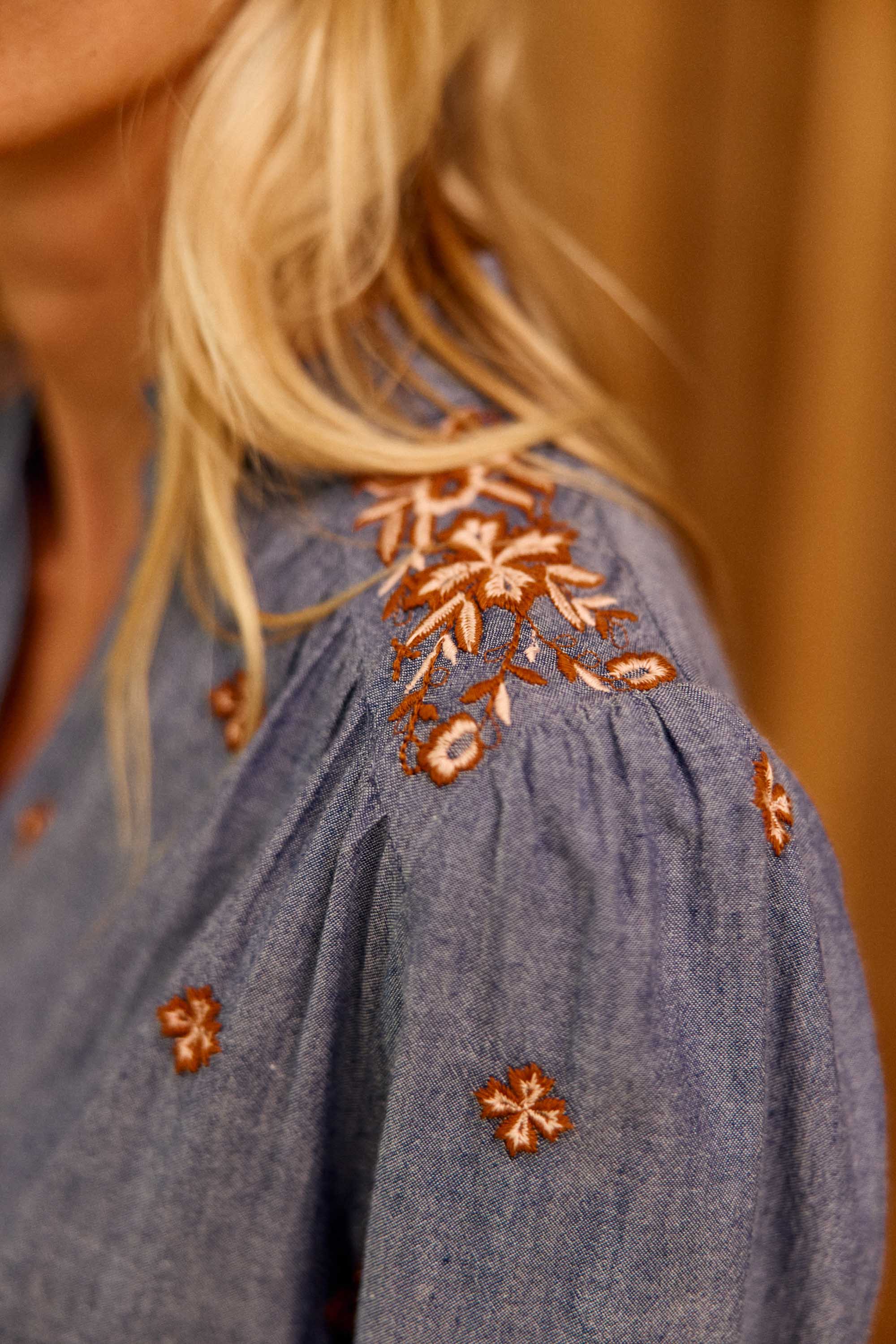 Blouse brodée bleue - Belen