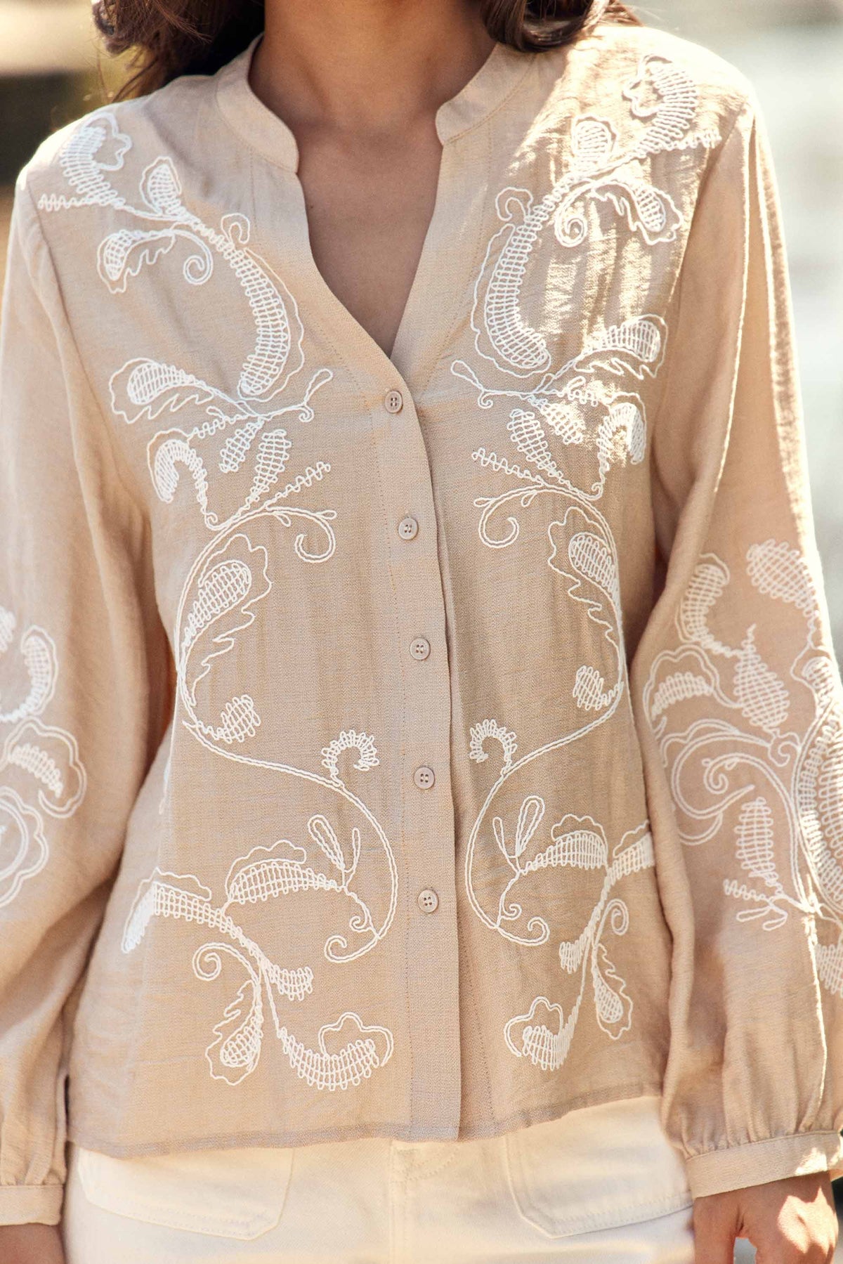 Blouse brodée beige - Beyta