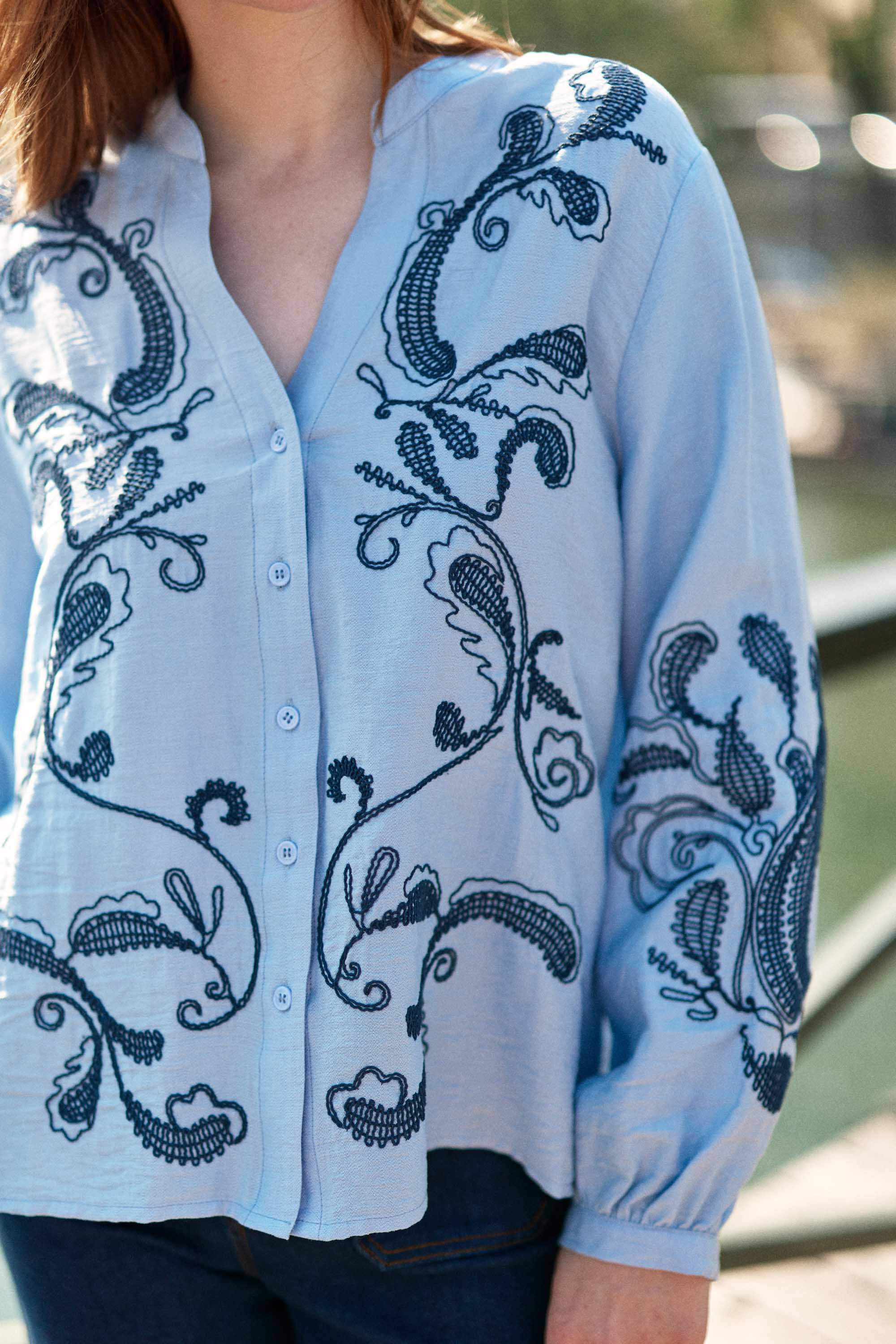 Blouse brodée bleue - Beyta