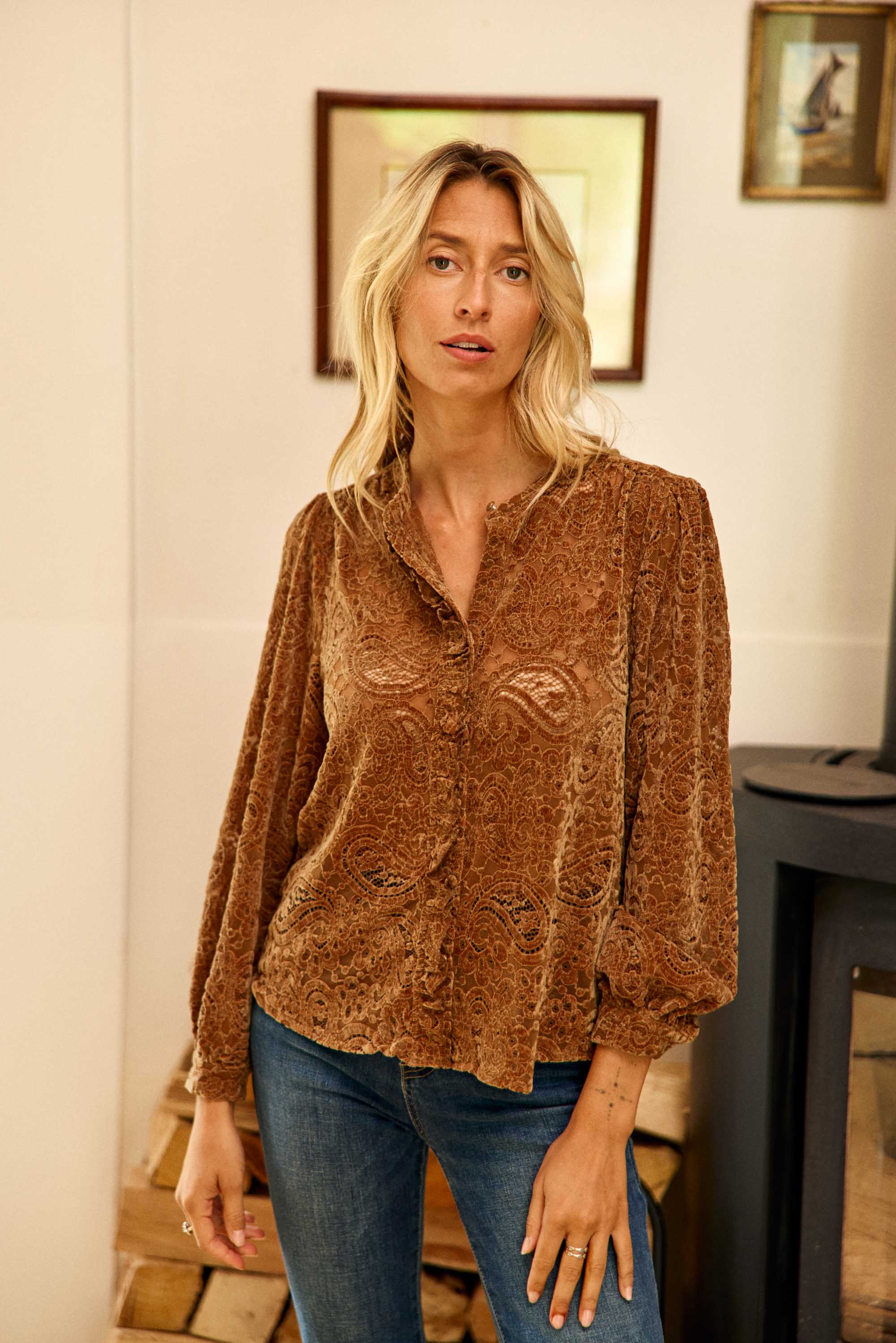 Blouse dentelle aspect velours camel - Bolentia