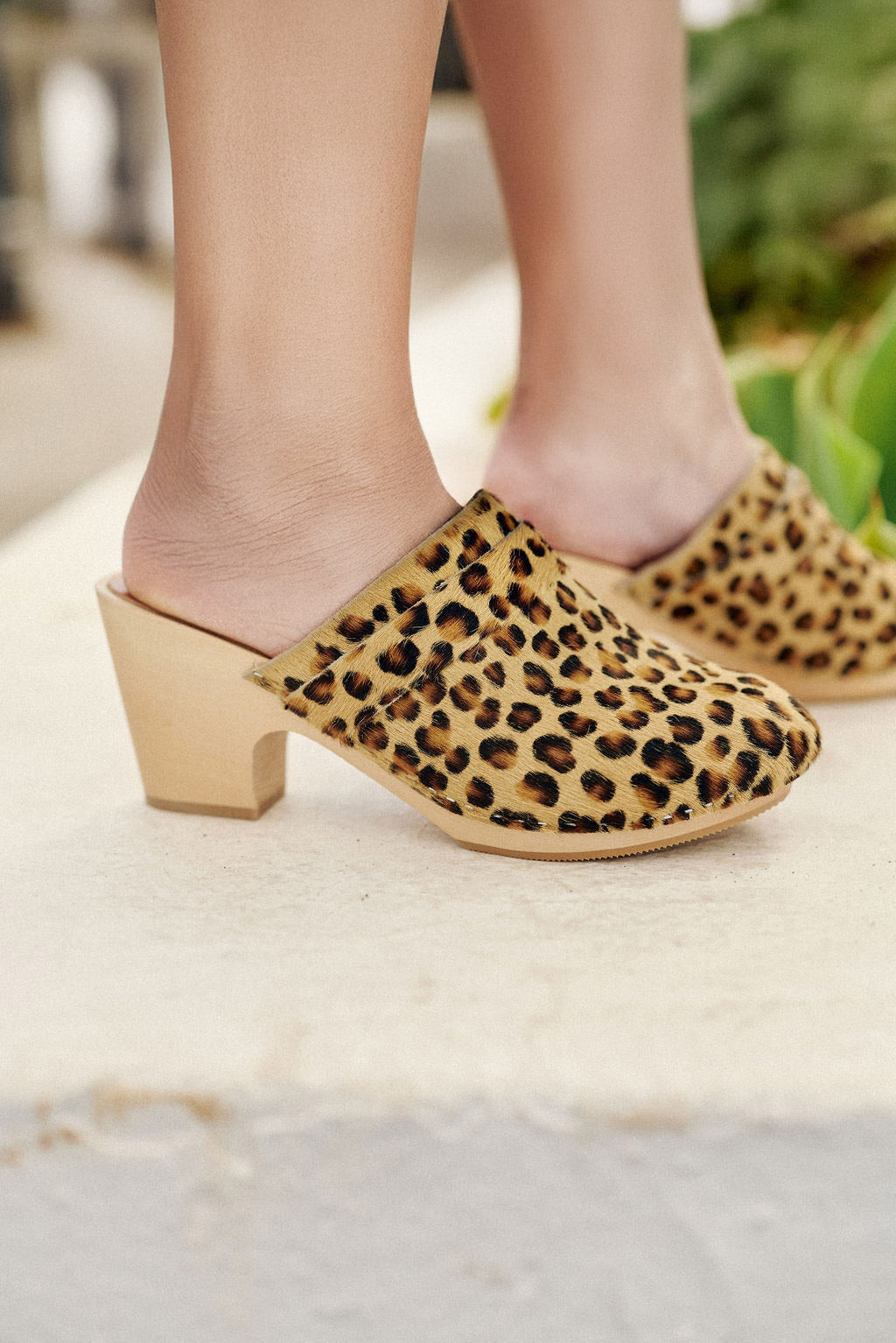 Sabots cuir léopard - Gabriel