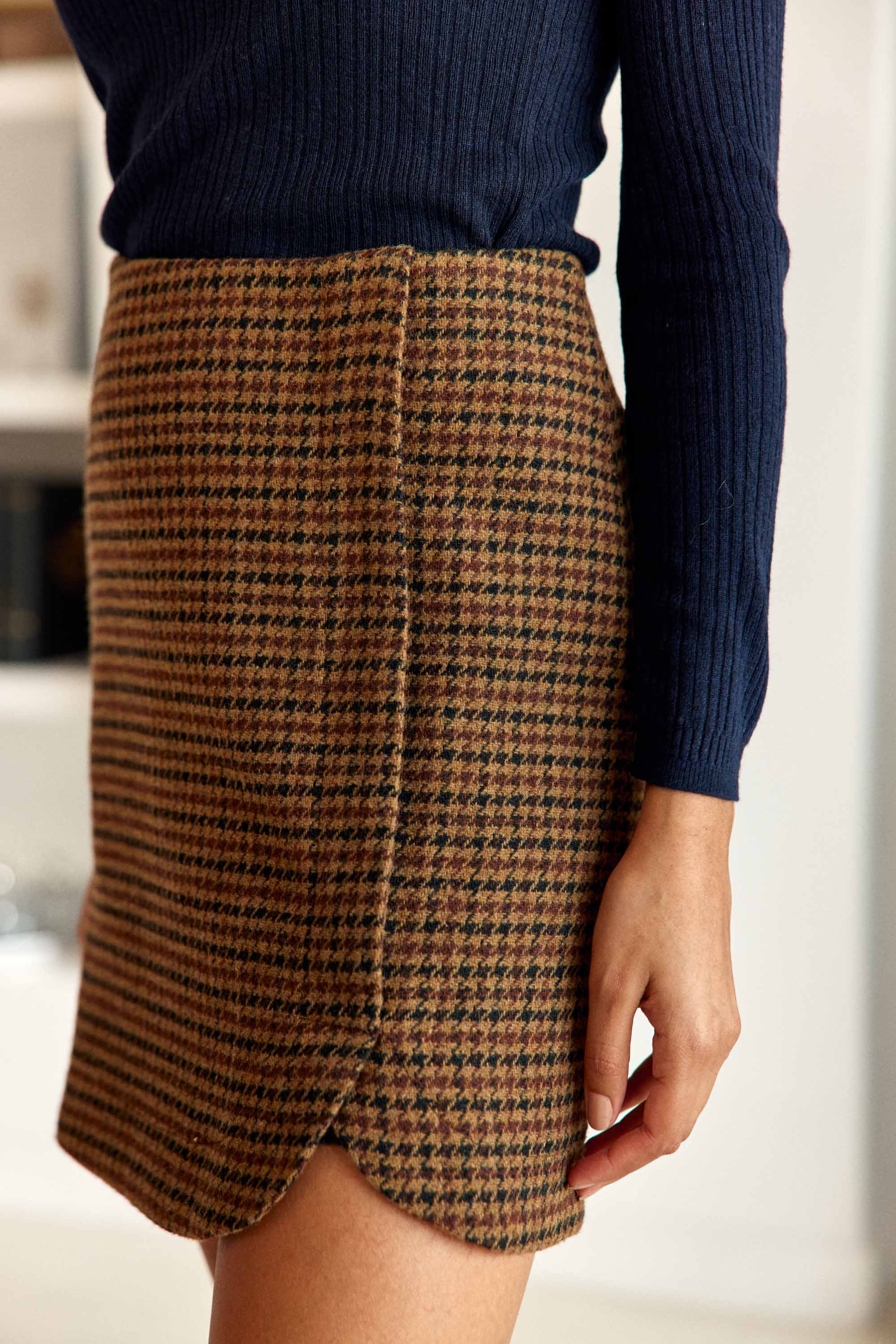 Jupe courte portefeuille pied de poule - Juna