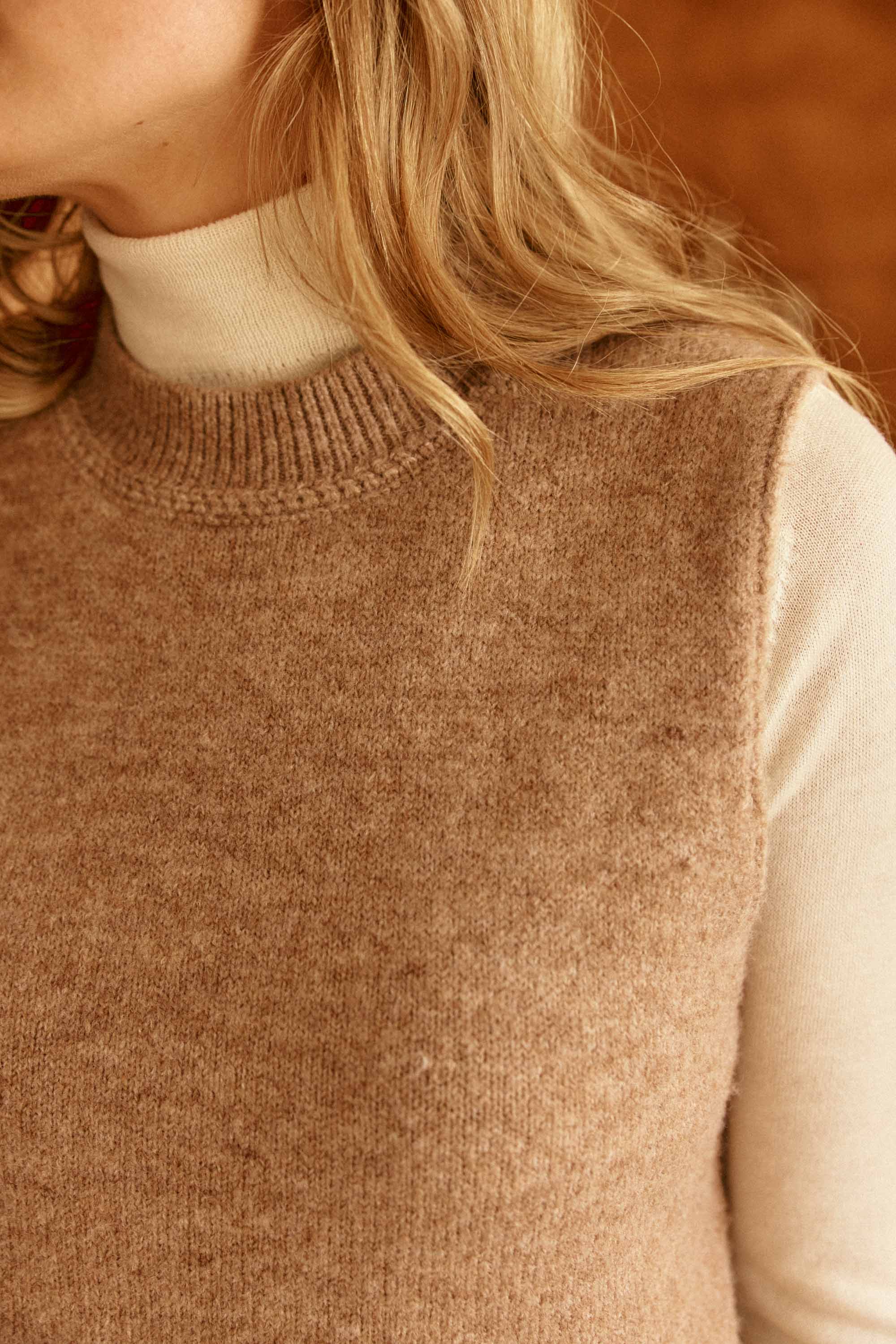 Pull sans manches marron - Manda