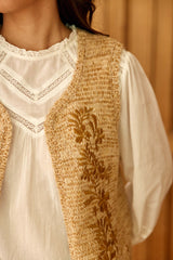 Gilet sans manches brodé beige - Meline
