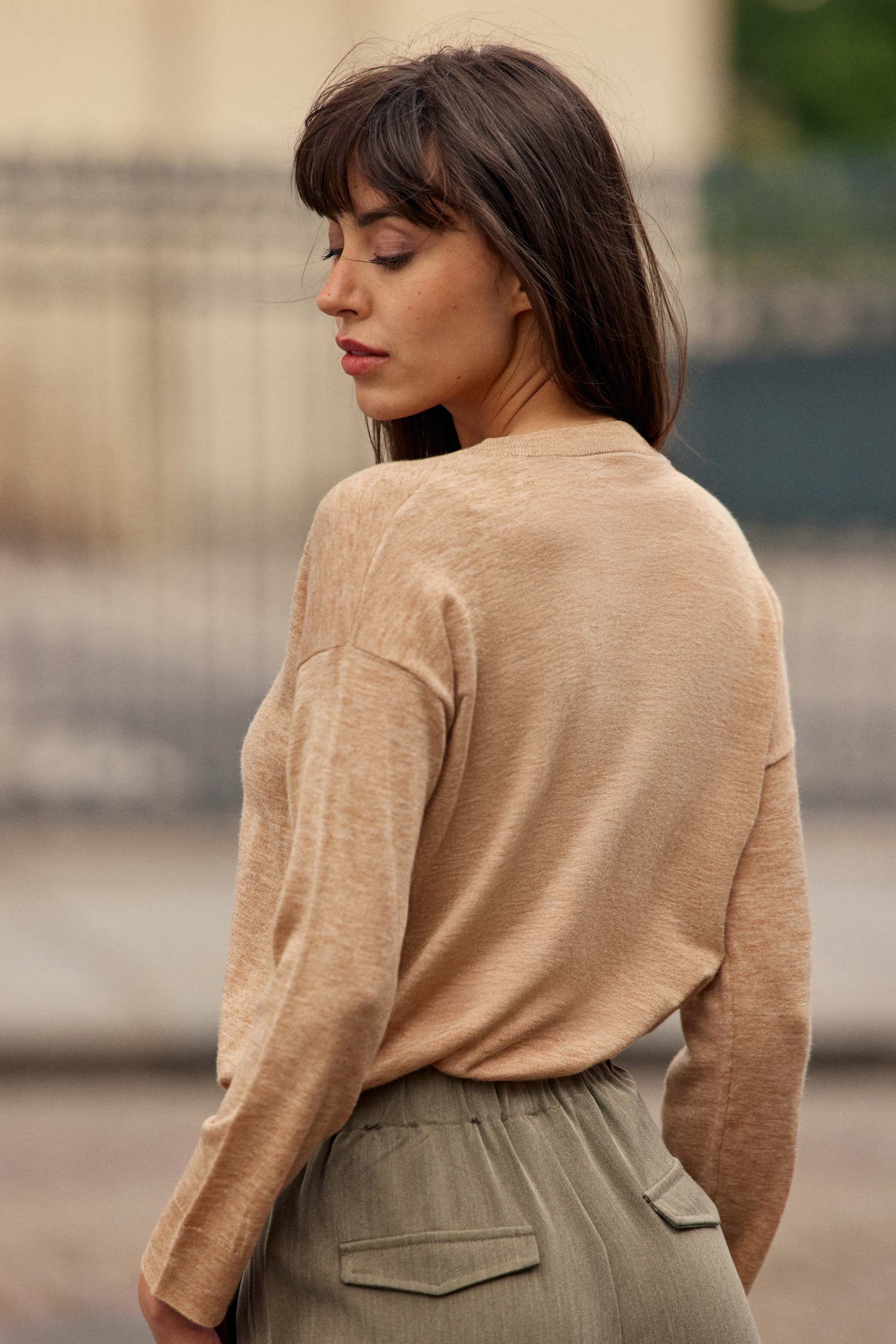 Pull col V camel - Melya