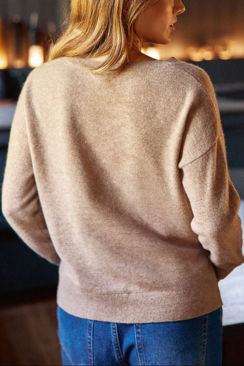 Pull col V camel - Melya