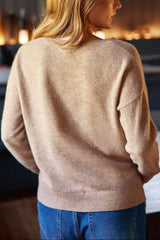 Pull col V camel - Melya