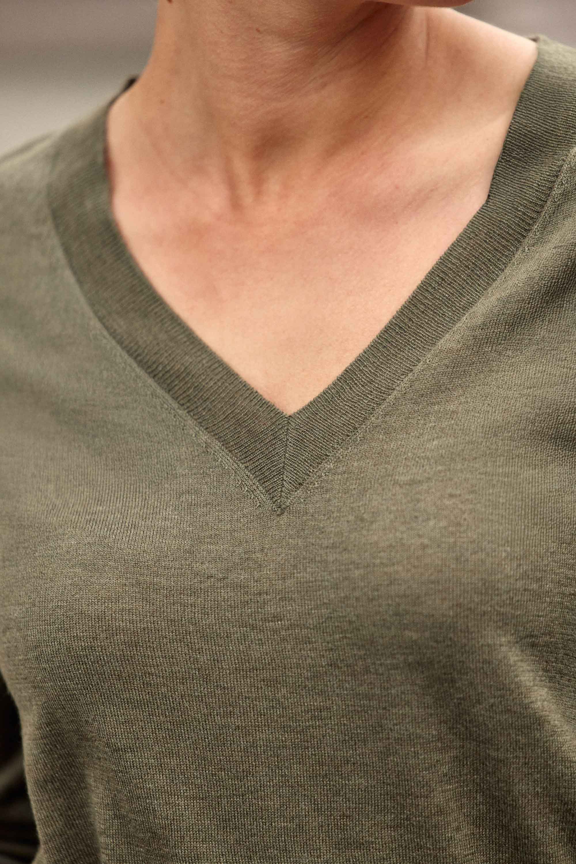 Pull col V kaki - Melya