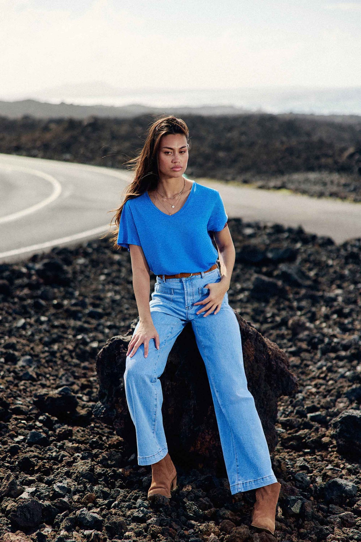 T-shirt col V bleu - Thana