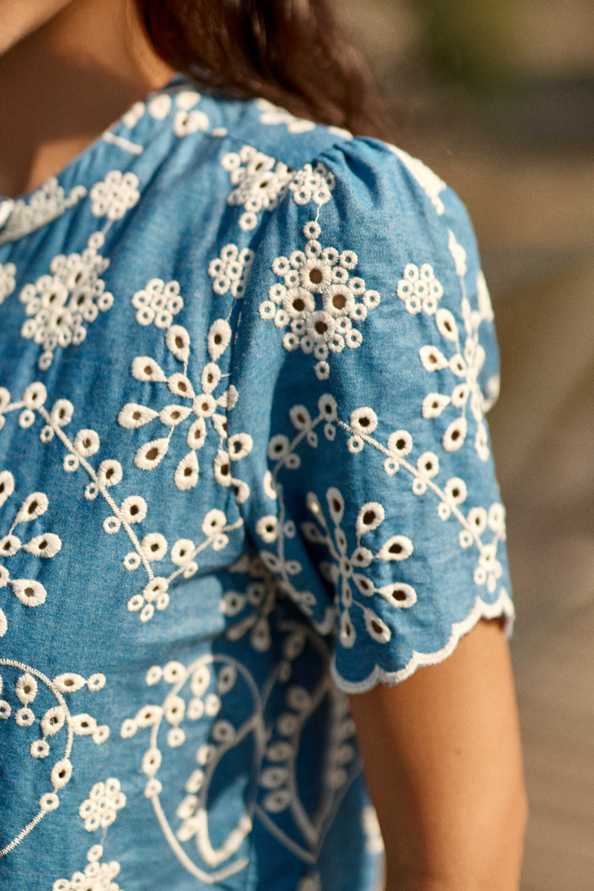 Top brodé manches courtes - Thea